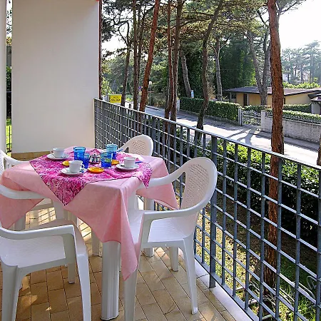 Apartment Isi