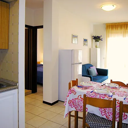 Apartment Isi
