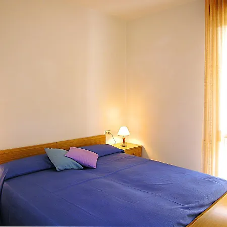 Apartment Isi *